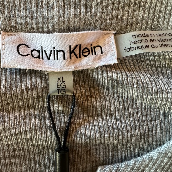 Calvin Klein Gray Long Sleeve Ribbed Jersey Top. NWT. Size- XL - Picture 7 of 9